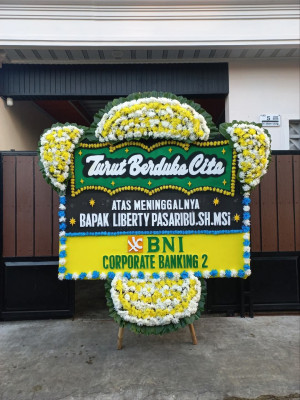 Papan Bunga Duka di Koto Pulai