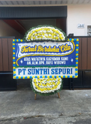 Papan Bunga Duka di Koto Pulai