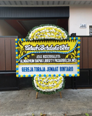 Papan Bunga Duka di Koto Pulai