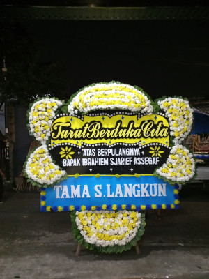 Papan Bunga Duka di Koto Pulai